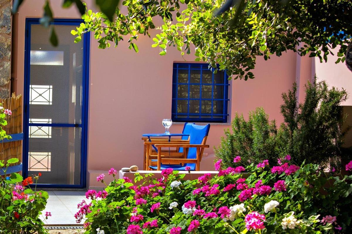 Mirthios-Hill Apartments Плакиас Экстерьер фото